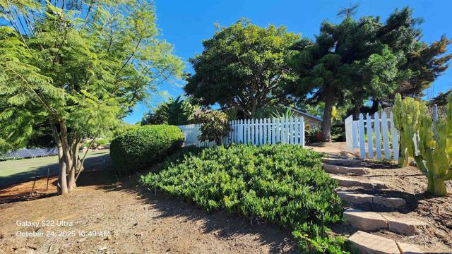 Detail Gallery Image 4 of 12 For 351 Sheila Ln, Fallbrook,  CA 92028 - 3 Beds | 2 Baths