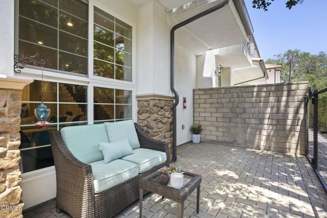 Detail Gallery Image 3 of 43 For 3236 Royal Oaks Dr #5,  Thousand Oaks,  CA 91362 - 3 Beds | 2/1 Baths