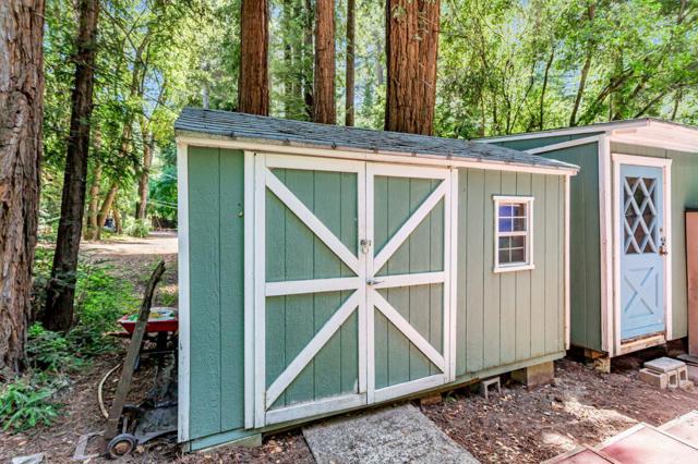 14235 Highway 9, Boulder Creek CA: https://media.crmls.org/mediaz/f09c957c-aafd-4fa9-8845-c1f8a0ca0e0e.jpg
