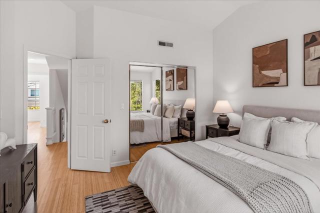 205 Houghton Street, Mountain View CA: https://media.crmls.org/mediaz/f09f12ff-df83-406e-a472-19ad23f0ea87.jpg