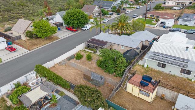 8080 Poplin Dr, Santee CA: https://media.crmls.org/mediaz/f09f36f6-8189-4199-9830-9b8aa877a9f7.jpg