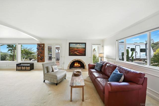 4343 Avenida Gregory, Spring Valley CA: https://media.crmls.org/mediaz/f09f4c42-2500-4e55-9929-16b81fb47ff6.jpg