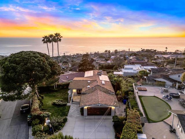 6130 Terryhill Drive, La Jolla CA: https://media.crmls.org/mediaz/f09fed15-9a0e-4f19-aa95-8e67cbddb650.jpg