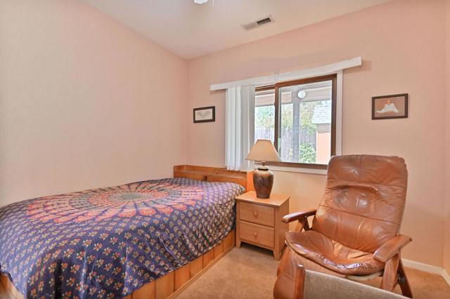 18757 Sunrise Way, Tuolumne CA: https://media.crmls.org/mediaz/f0a144a3-b1a0-4f43-9f3d-a4a48db43594.jpg