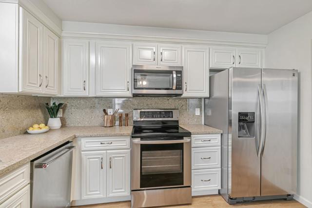 7370 Pegasus Way, San Jose CA: https://media.crmls.org/mediaz/f0a1924a-d2d5-4796-886a-5c4c48b31b82.jpg