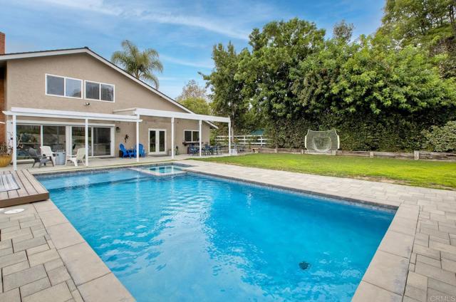 Detail Gallery Image 30 of 45 For 1207 Branding Iron Cir, Vista,  CA 92081 - 4 Beds | 3 Baths