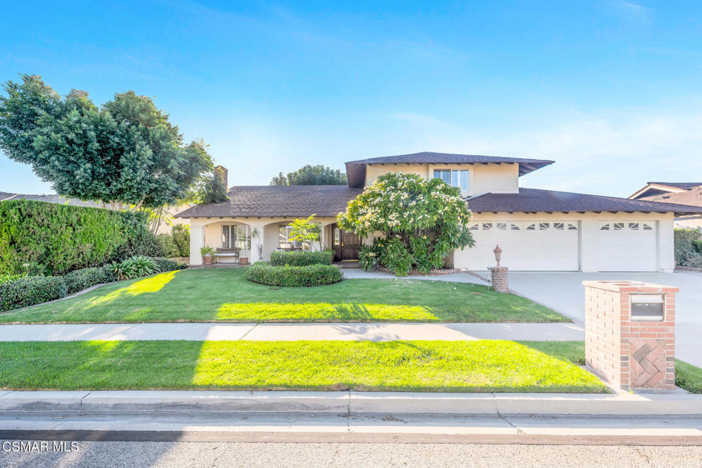3037 Divernon Avenue