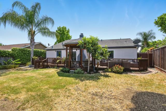 4537 Jonquil Drive, San Jose CA: https://media.crmls.org/mediaz/f0a45e54-273c-4c08-8d5f-d5241a1e29e8.jpg