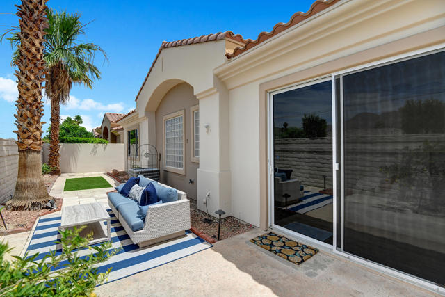 78831 Breckenridge Drive, La Quinta CA: https://media.crmls.org/mediaz/f0a4fb39-2c8a-4ce3-9a4b-94be075edcbb.jpg