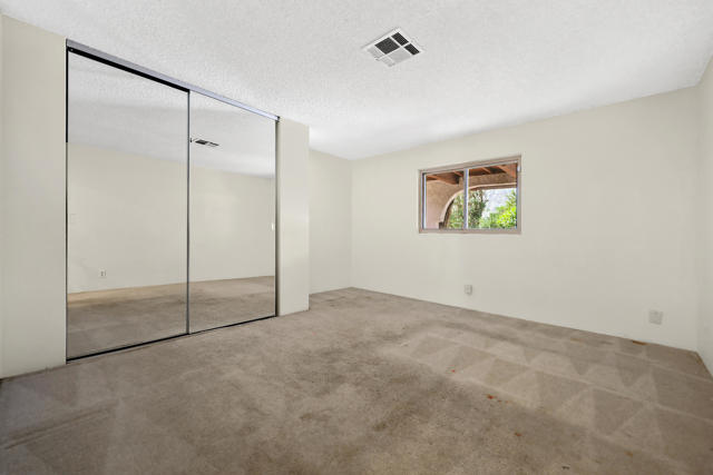 52600 Avenida Herrera, La Quinta CA: https://media.crmls.org/mediaz/f0a537f6-2167-4832-ad4f-9374ef2cb467.jpg