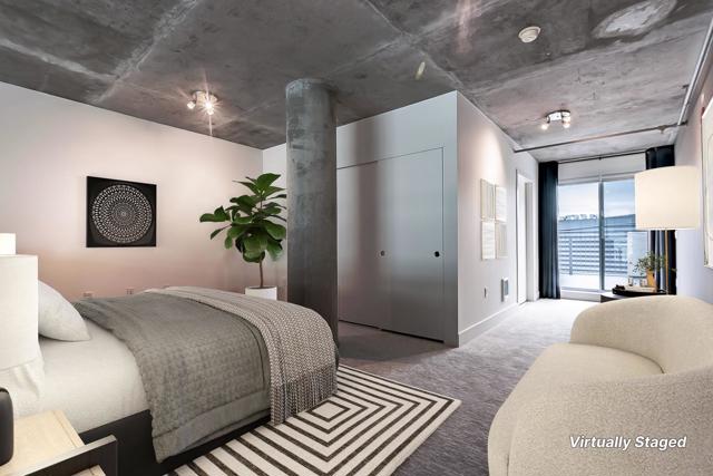 311 Oak Street, Oakland CA: https://media.crmls.org/mediaz/f0a55207-3ef1-43b4-bd1a-a6d9de969e9e.jpg