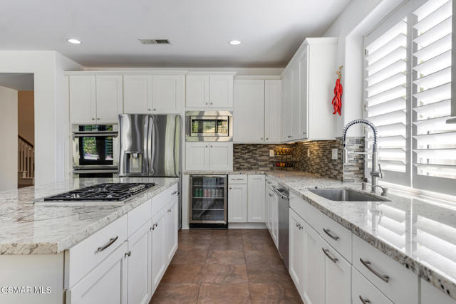 Image 16 of 79 For 4347 Via Entrada