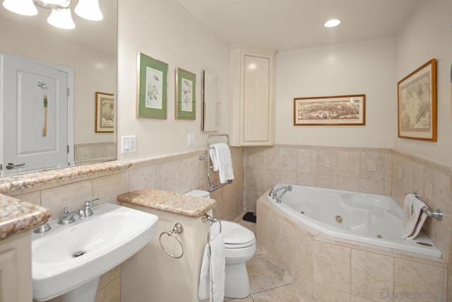701 Balboa Avenue, Coronado CA: https://media.crmls.org/mediaz/f0a68e2d-f8e7-4287-8c46-2fa1e5c8b77a.jpg