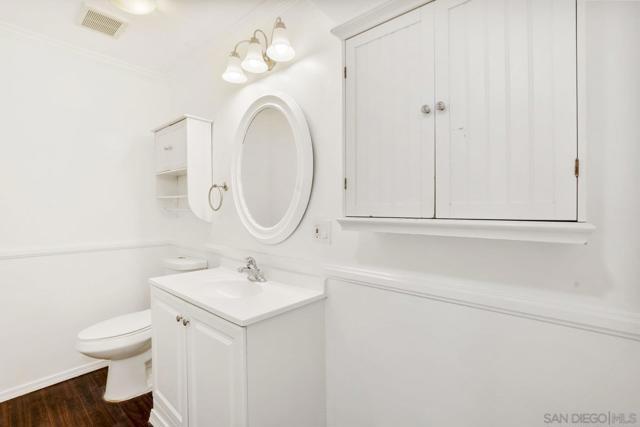 8545 Gardena Rd, Lakeside CA: https://media.crmls.org/mediaz/f0a6bb8c-3c96-48d7-aa25-2e7e8c5fa60d.jpg