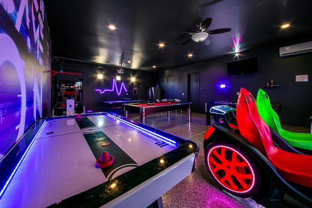 48668 Stillwater Street, Indio CA: https://media.crmls.org/mediaz/f0a6f39f-5555-4ef5-9d54-a8e29ba023ad.jpg