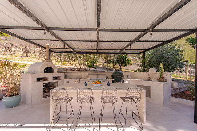 6144 1/4 Chesebro Road, Agoura Hills CA: https://media.crmls.org/mediaz/f0a7c256-b8e8-427e-9c27-9f6e3f24602e.jpg