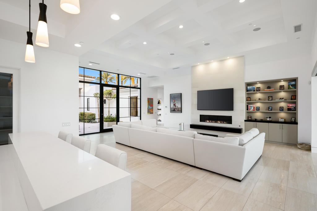 MLS #219132942DA image #7