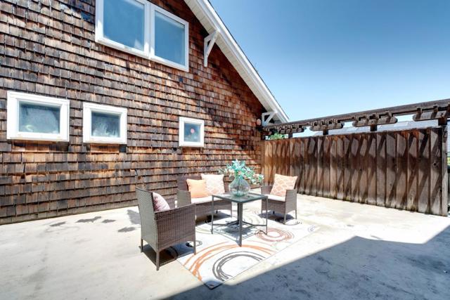 21697 Lomita Avenue, Cupertino CA: https://media.crmls.org/mediaz/f0a97236-4d7d-4c71-87b6-68b46161ffb5.jpg