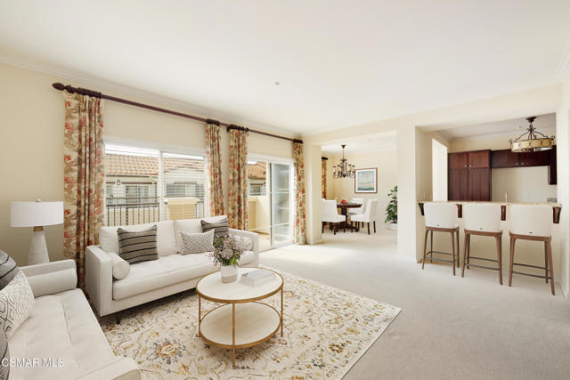 485 Country Club Drive, Simi Valley CA: https://media.crmls.org/mediaz/f0a9b61c-e155-4cde-b952-fc8a76e5e347.jpg