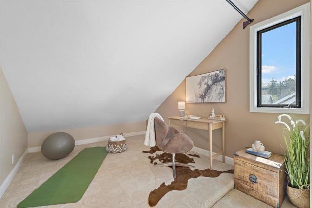 953 Shoreline Drive, San Mateo CA: https://media.crmls.org/mediaz/f0aa0f13-02ec-4634-9621-fbb43b5b0935.jpg