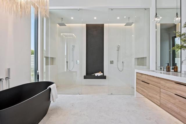 7 Makena Lane, Rancho Mirage CA: https://media.crmls.org/mediaz/f0ab1836-bf03-4665-b3aa-1d6a56f4c4db.jpg