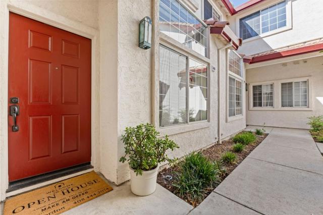 5666 Belleza Drive, Pleasanton CA: https://media.crmls.org/mediaz/f0abcd66-5e15-4d49-99ce-bb489e7a819f.jpg