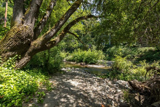 3714 Purling Brook, Soquel CA: https://media.crmls.org/mediaz/f0acfc8f-bc0d-47be-b31f-20abb17517d7.jpg