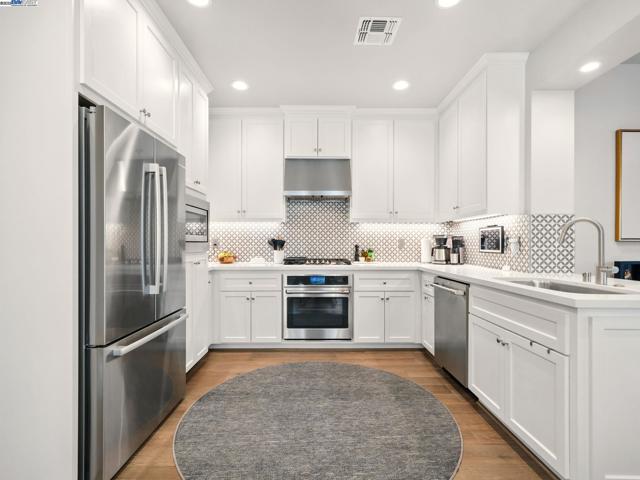 665 Sandalwood, Livermore CA: https://media.crmls.org/mediaz/f0ad5571-e253-408e-adb6-5d35dc205ac0.jpg