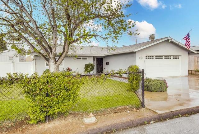 Detail Gallery Image 1 of 1 For 1820 N Mollison Ave, El Cajon,  CA 92021 - 3 Beds | 2 Baths