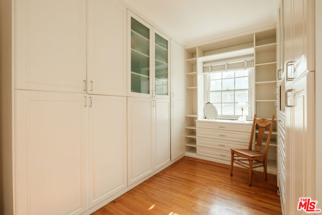 1030 N La Jolla Avenue, West Hollywood CA: https://media.crmls.org/mediaz/f0af37d7-2ddb-48d3-920a-3ab83e7ab29e.jpg