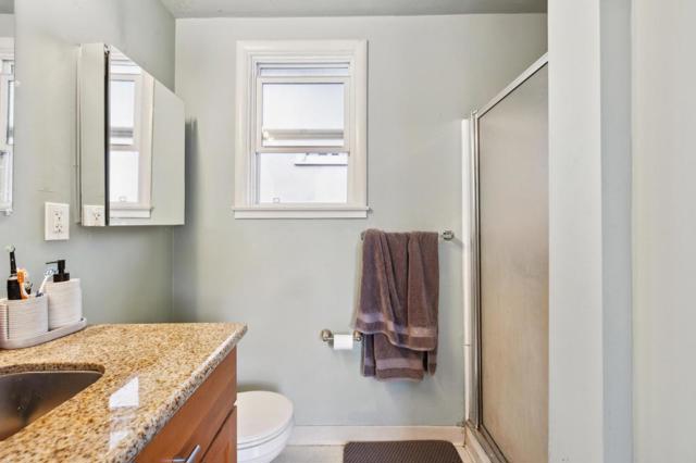 1117 Chula Vista Avenue, Burlingame CA: https://media.crmls.org/mediaz/f0af5b12-5635-49fa-90b8-41ba4171ca80.jpg