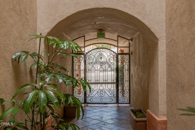 Detail Gallery Image 2 of 27 For 436 Poli St #202,  Ventura,  CA 93001 - 2 Beds | 2 Baths