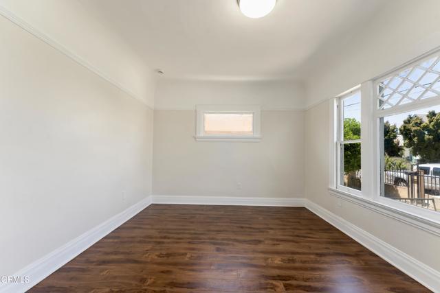 124 W Avenue 28, Los Angeles CA: https://media.crmls.org/mediaz/f0b0325f-7022-485e-b410-53ad904c3c0b.jpg