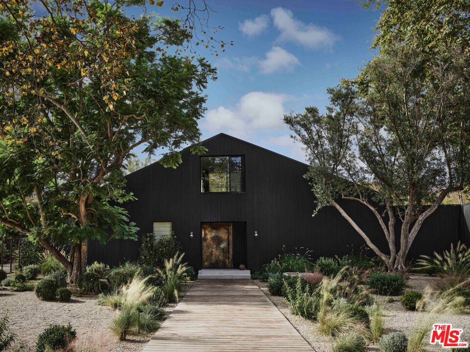 6153 Bonsall Drive