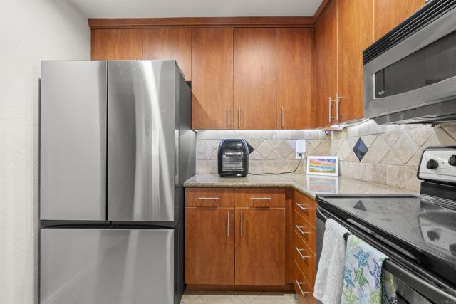 Detail Gallery Image 14 of 26 For 7003 Saranac St #203,  San Diego,  CA 92115 - 2 Beds | 2 Baths