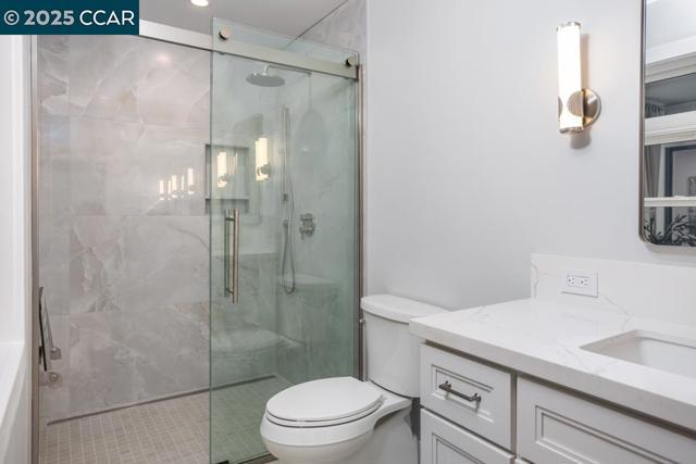 644 Terra Calif Dr, Walnut Creek CA: https://media.crmls.org/mediaz/f0b3a9c1-3187-4b8a-94d9-c1c441d3129c.jpg
