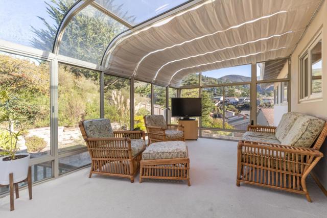 1020 Everglades Drive, Pacifica CA: https://media.crmls.org/mediaz/f0b40f0d-8eb4-4e6b-87e6-ff984866a38c.jpg
