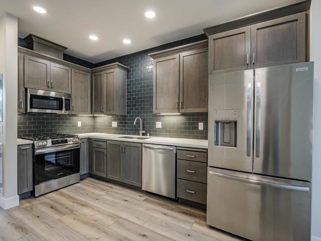 116 Aptos Village Way, Aptos CA: https://media.crmls.org/mediaz/f0b423f8-4f96-45b9-9f59-8cbab4320a36.jpg