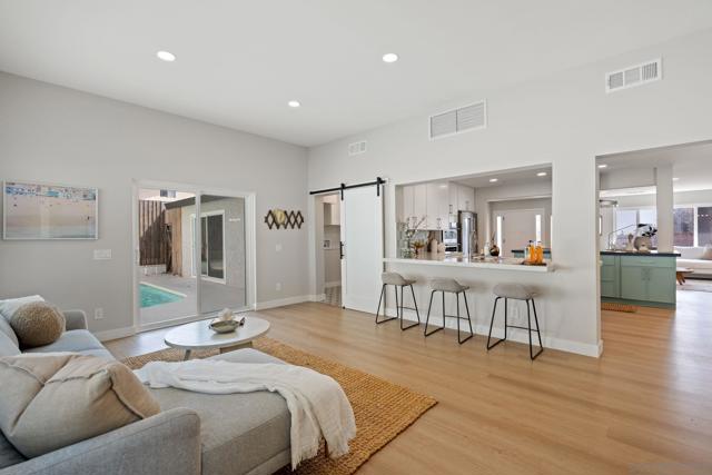 3910 Adams Street, Carlsbad CA: https://media.crmls.org/mediaz/f0b62778-39db-4db3-9415-1d332f28e6cb.jpg