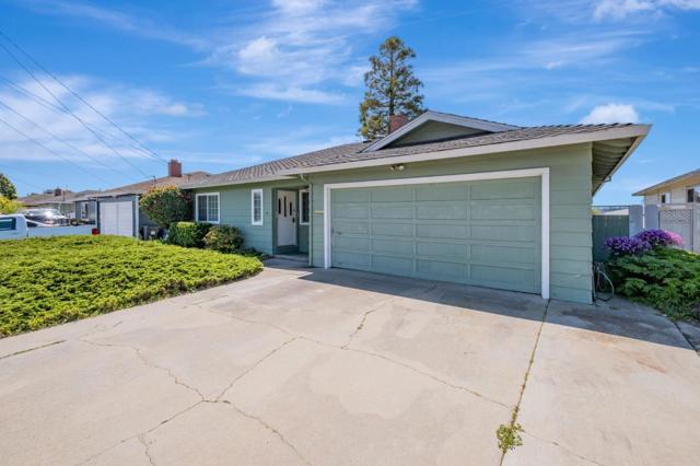 332 Arthur Road, Watsonville CA: https://media.crmls.org/mediaz/f0b6dc71-1f41-4003-b3ab-30c722a1e9aa.jpg