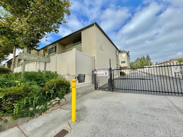 MLS: PTP2304347 Condo For Sale