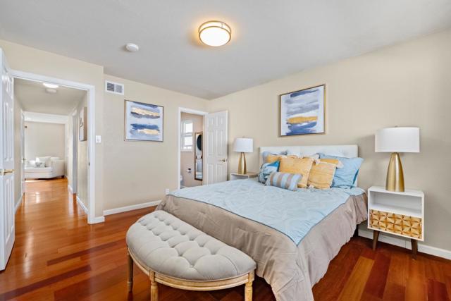 Image 18 of 49 For 41532 Trenouth Street