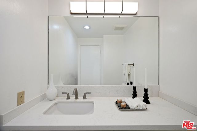 2644 Basil Lane, Los Angeles CA: https://media.crmls.org/mediaz/f0b97997-7432-4579-afb2-b7b35985a1ca.jpg