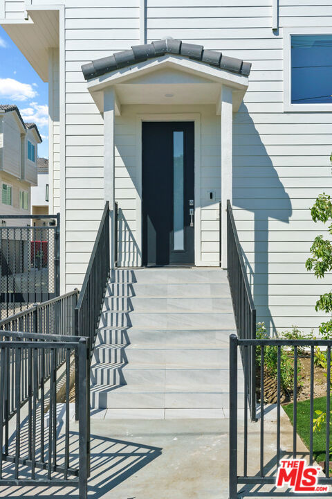 14651 W Sara Lane