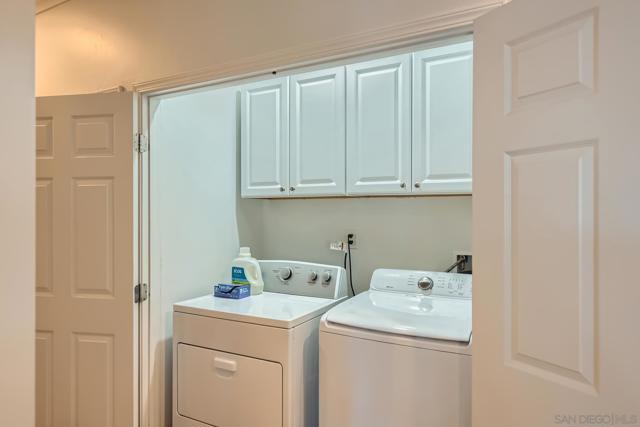 9180 Tokaj Ln, Spring Valley CA: https://media.crmls.org/mediaz/f0ba1bb5-90de-4014-8e46-b284db5e634f.jpg
