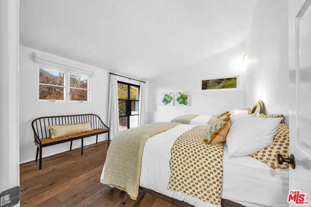 2382 Live Oak Meadows Road, Malibu CA: https://media.crmls.org/mediaz/f0ba9cc1-163b-481b-b09d-a64525217bd3.jpg