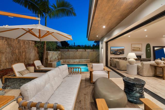 8477 El Paseo Grande, La Jolla CA: https://media.crmls.org/mediaz/f0baafbe-d3ab-4663-a00b-889e95191177.jpg