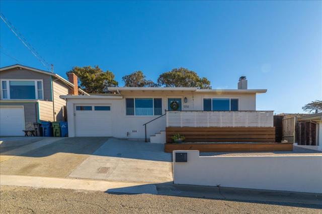 1232 Vallejo Street, Seaside CA: https://media.crmls.org/mediaz/f0bb28b0-b43f-463d-9ff6-96e06f06a3c5.jpg