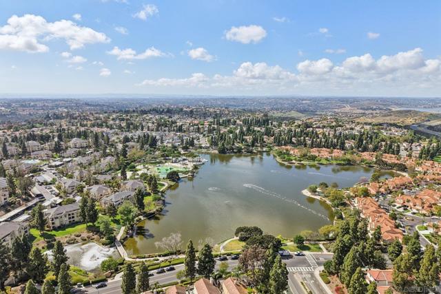 2077 Lakeridge Circle, Chula Vista CA: https://media.crmls.org/mediaz/f0bdd511-e14f-4cd1-b045-97f4c10758ae.jpg