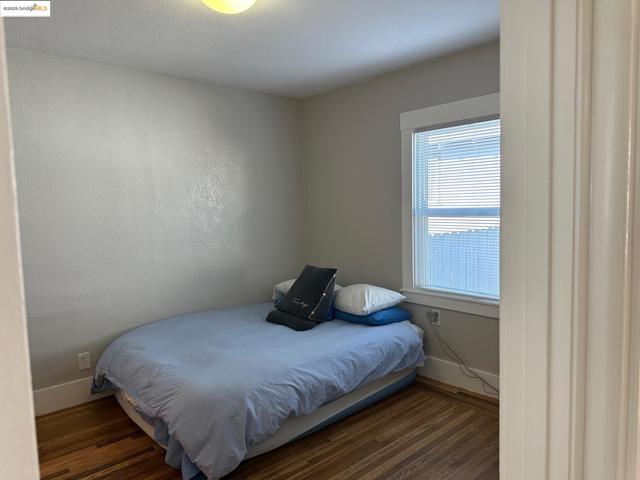 1937 87th Avenue, Oakland CA: https://media.crmls.org/mediaz/f0bde2b6-b96d-483b-8eec-8a962b930222.jpg